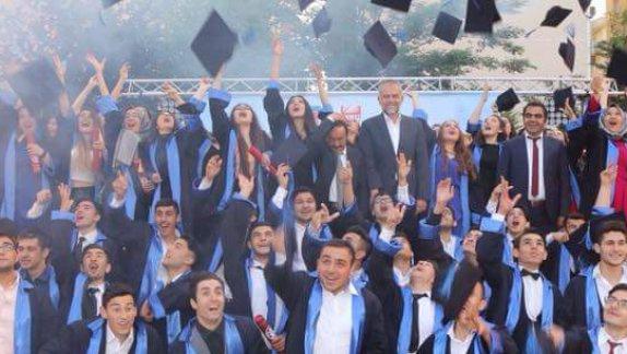Çekmeköy Hüseyin Avni Sipahi Mesleki ve Teknik Anadolu Lisesi Mezuniyet Töreni 